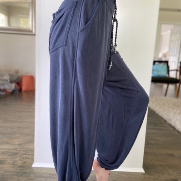Free People Joggers - Picture 2 of 4